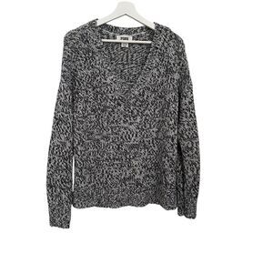 PINK Victoria's Secret Black and White Chunky V-neck Oversized Sweater